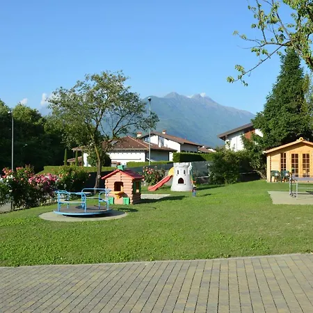 Girasole Casa Rossa A 3* Colico