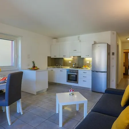 Girasole Casa Rossa A Ξενοδοχείο με διαμερίσματα