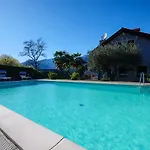 Girasole Casa Rossa A Aparthotel Colico