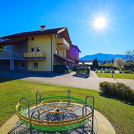 Girasole Casa Rossa A Lejlighedshotel 3*