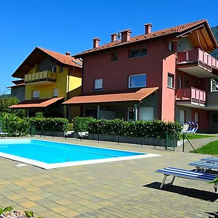 Lejlighedshotel Girasole Casa Rossa A