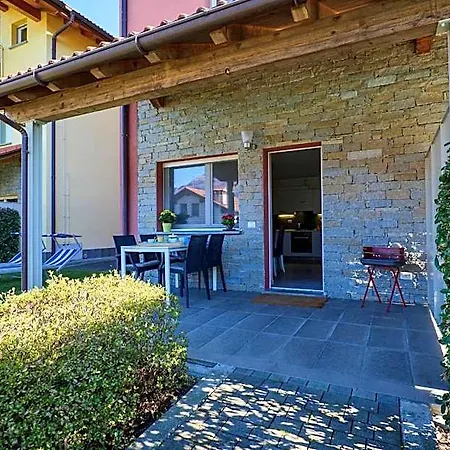 Girasole Casa Rossa A Lejlighedshotel 3*