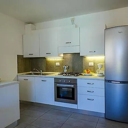 Girasole Casa Rossa A 3* Colico
