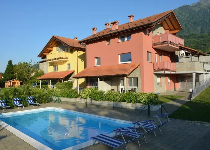 Girasole Casa Rossa A Apartmanhotel