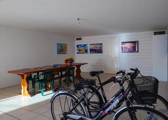 Girasole Casa Rossa A Apartmanhotel