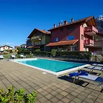 Girasole Casa Rossa A 3* Colico