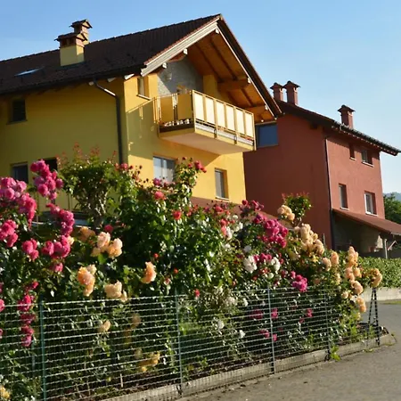 מלון דירות Girasole Casa Rossa A 3*